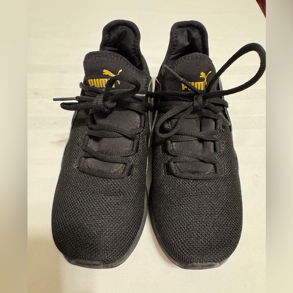 PUMA Electron 2.0 lace-up sneakers black with gold logo Size 7.5 Fair condition